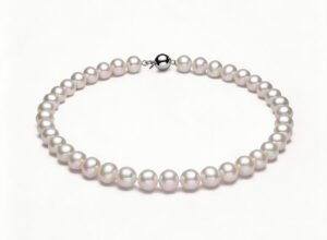 Akoya pearl pendant